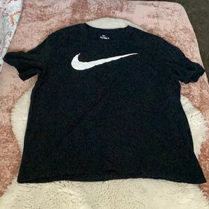 EUC The Nike Tee